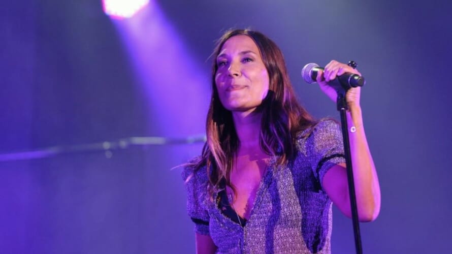 Zazie フランスニュースのアンテンヌフランス 毎日更新する日本最大級のフランスニュースサイト